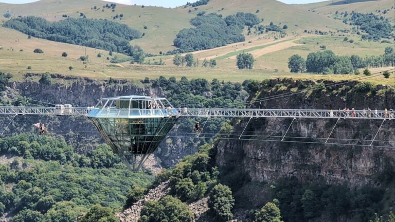 Diamond Bridge bei Dashbashi