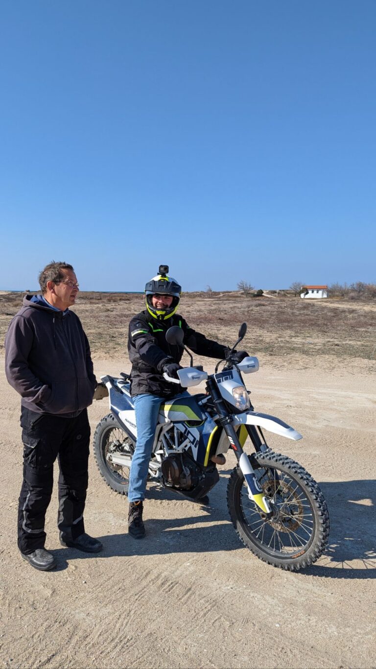 Kap Epanomi              🏍️🛩️💦🐬🪵🔥